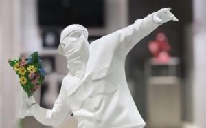 Rêver de jeter des fleurs.