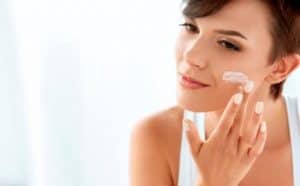 rêver de crème pour le visage