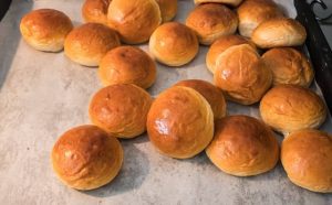 La signification de rêver de pains au beurre sucrés :