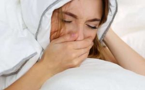 Comment bien interpréter rêver de vomir du riz ?