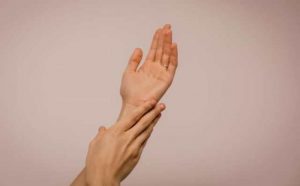 Pourquoi rêver de mains ?