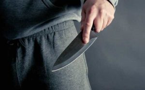 Pourquoi rêver d'un homme menaçant avec un couteau ?