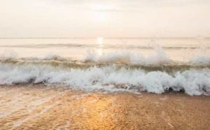 Pourquoi rêver d'une vague blanche ?