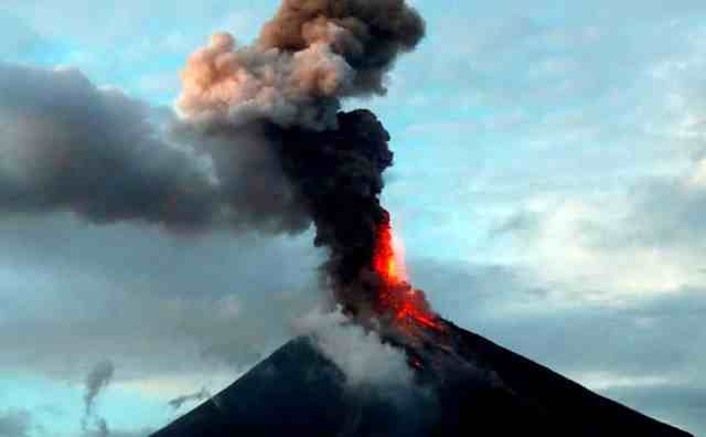 Rêver d’un volcan en éruption