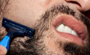 Pourquoi rêver de se raser la barbe ?