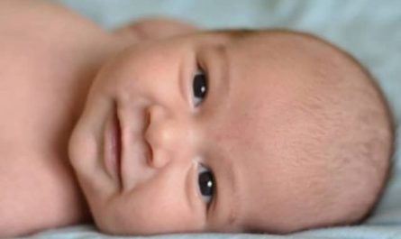 Pourquoi rêver de bébé qui sourit ?