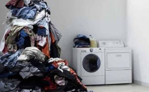 Pourquoi rêver de vêtements empilés ?