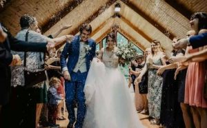 Pourquoi rêver du mariage de quelqu'un d'autre ?