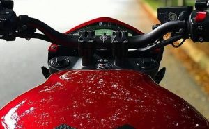 Pourquoi rêver de moto rouge ?