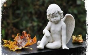 Pourquoi rêver de tombe de bébé ?