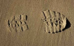 Pourquoi rêver d'empreinte de chaussure ?