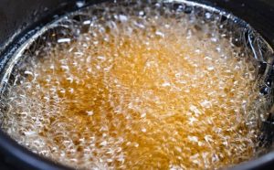 Pourquoi rêver d'huile bouillante ?