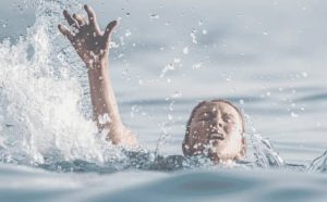 Pourquoi rêver d'un ami qui se noie ?