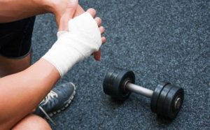 Pourquoi rêver de blessure au poignet ?