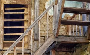 Pourquoi rêver d'escalier en bois ?