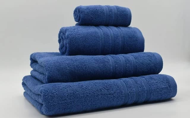 Rêver de serviette de bain bleue