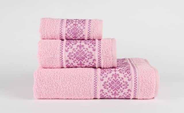 Rêver de serviette de bain rose