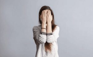 Pourquoi rêver d'être gêné ?