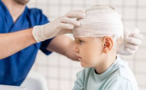 Pourquoi rêver d'un enfant blessé à la tête ?