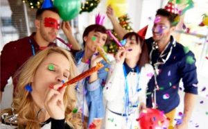 Pourquoi rêver d’une maison remplie de monde ?