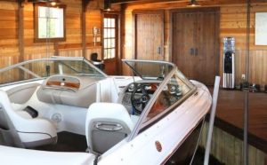 Pourquoi rêver de hangar à bateaux ?