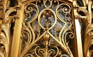 Pourquoi rêver de porte dorée ?