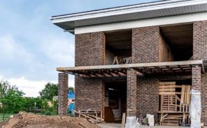 Pourquoi rêver de réparer une maison ?