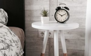Pourquoi rêver de table de nuit ?