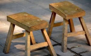Pourquoi rêver de tabouret ?