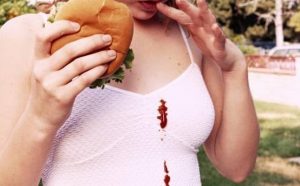 Pourquoi rêver de tacher quelque chose ?