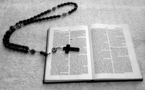 Pourquoi rêver d'exorcisme de bébé ?